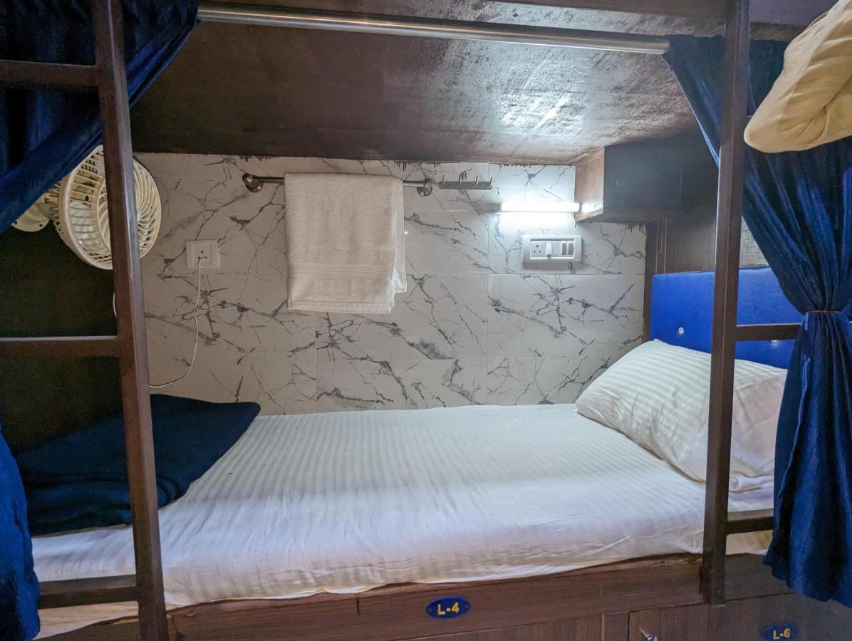 Ayala Pg Dormitory Ac Deluxe1 Bombaj Zewnętrze zdjęcie
