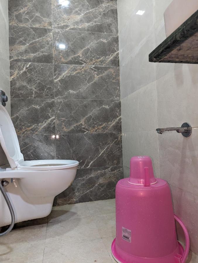 Ayala Pg Dormitory Ac Deluxe1 Bombaj Zewnętrze zdjęcie